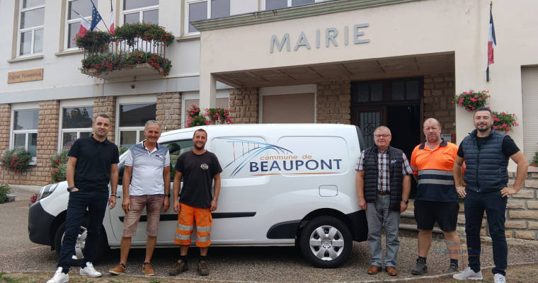 Actualité de Beaupont : Achat nouveau véhicule service technique